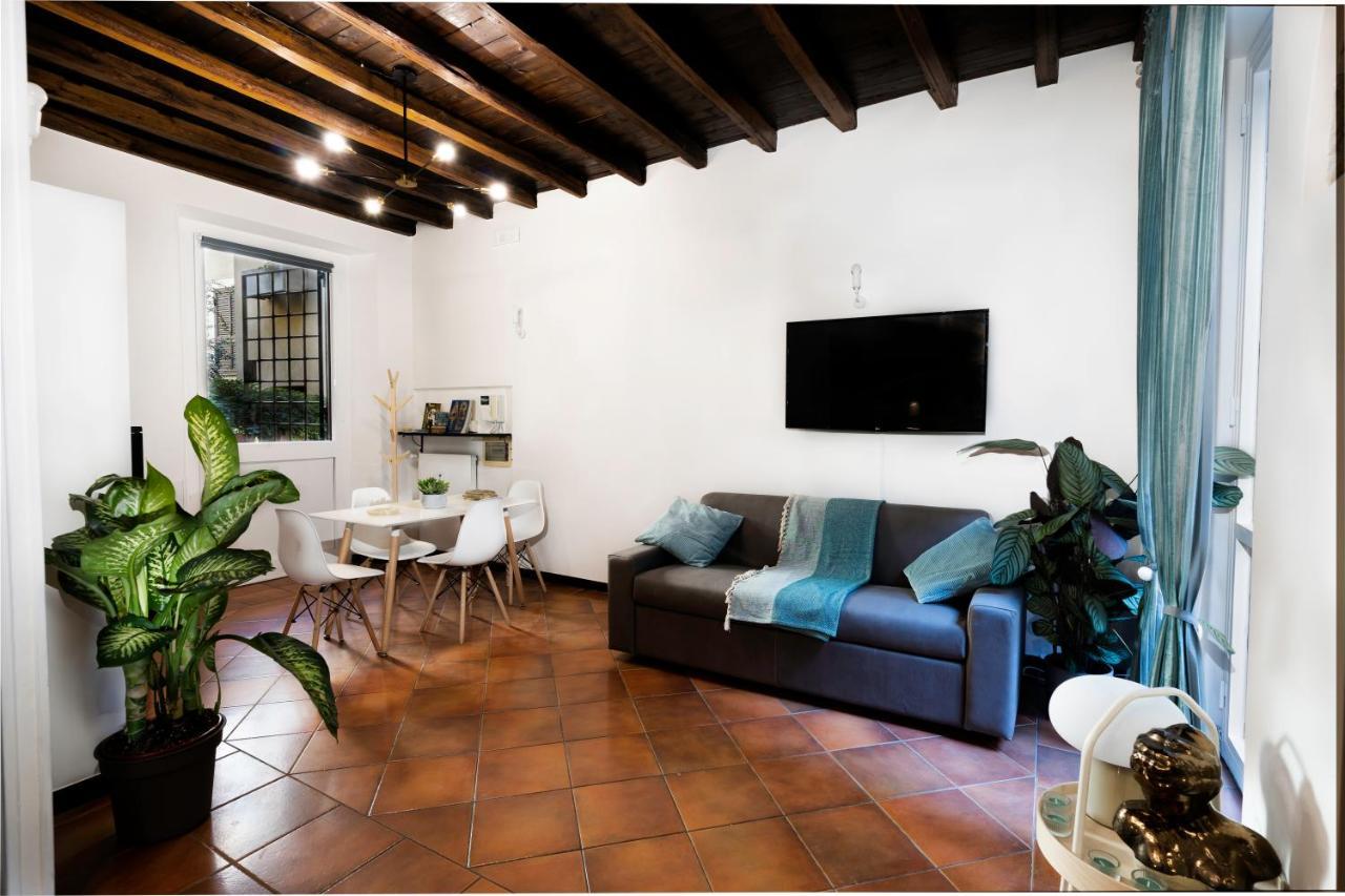 רומא Quiet Trevi Fountain Apartment With Patio And Backyard מראה חיצוני תמונה